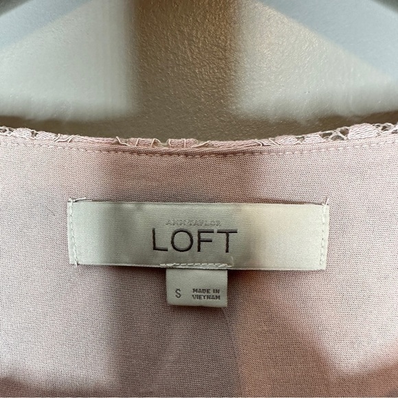 Loft lace overlay 3/4 sleeve blouse - Picture 3 of 5